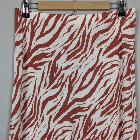 Rails London Zebra Flowy Animal Print Rust White Midi Skirt Size Large - Picture 3 of 11
